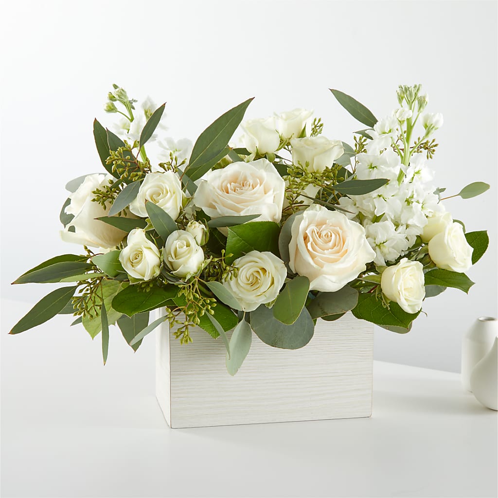 Fresh Linen Box Bouquet – Flowers By Vee, Tracy CA