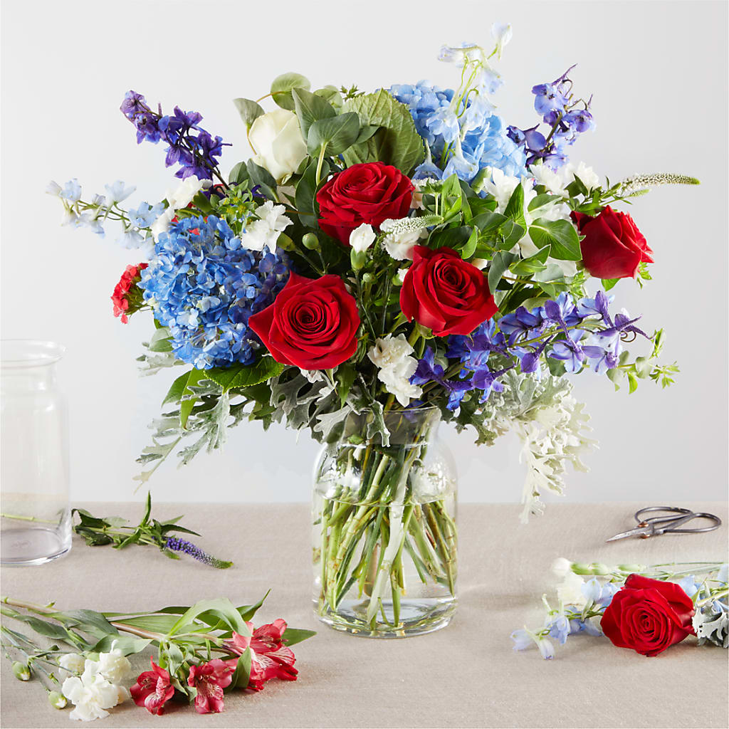 Star Spangled - A Florist Original – Flowers By Vee, Tracy CA