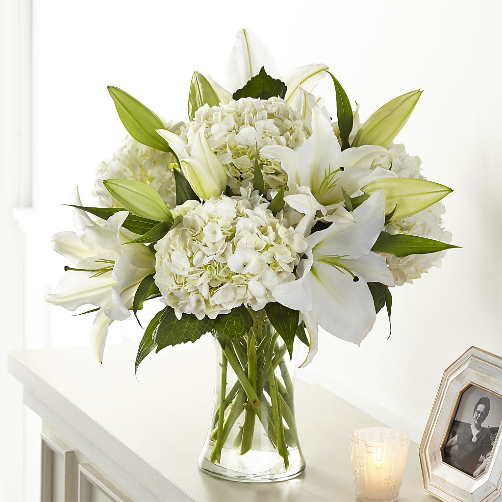 Compassionate Lily Bouquet – Flowers By Vee, Tracy CA