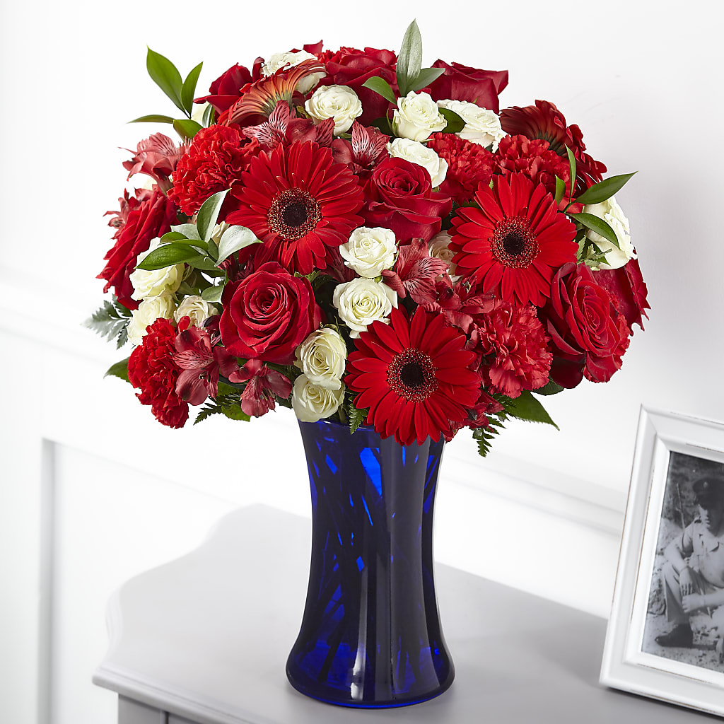 Hearts Embrace Bouquet – Flowers By Vee, Tracy CA