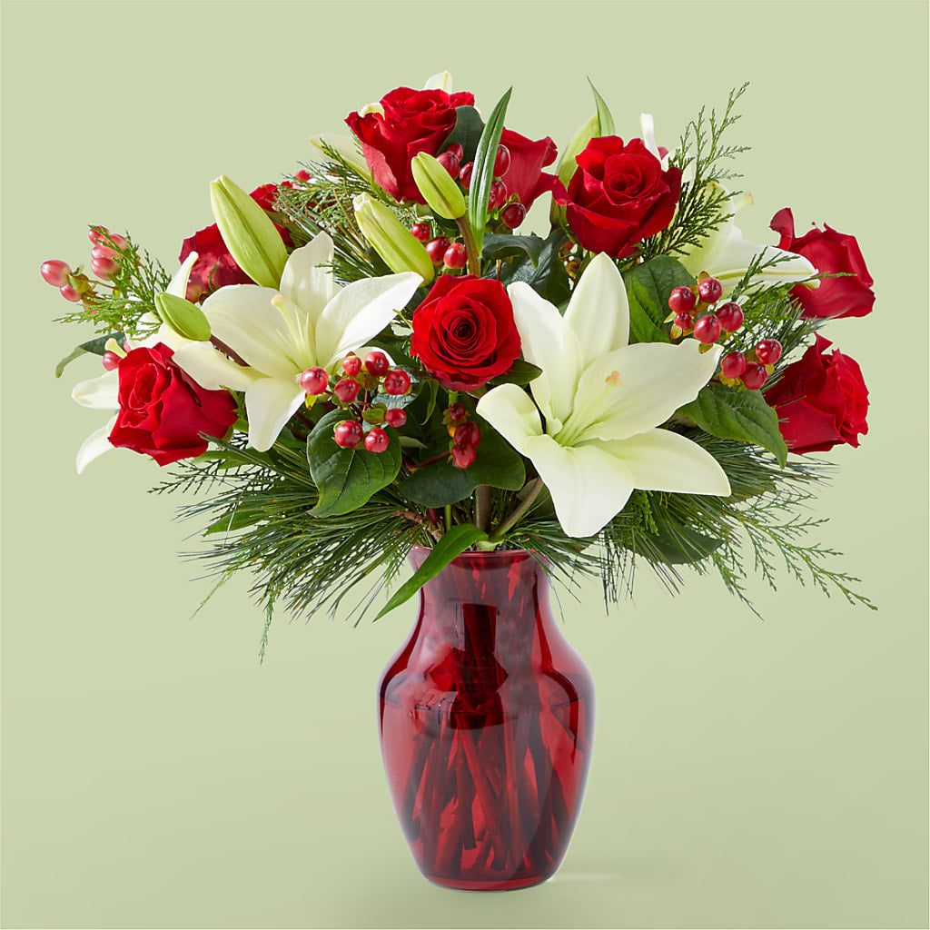 Evergreen Delight Bouquet – Flowers By Vee, Tracy CA
