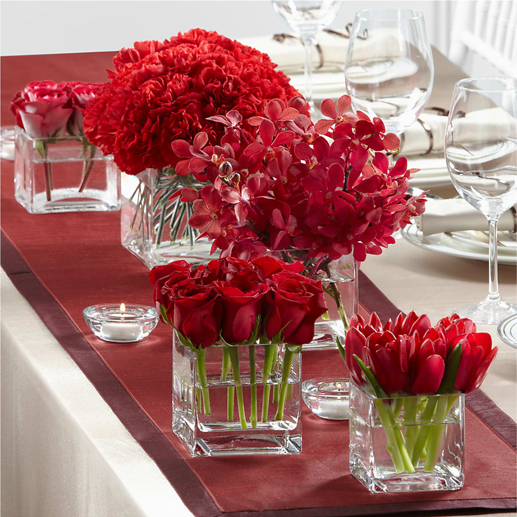 Modern Grace Centerpiece – Flowers By Vee, Tracy CA