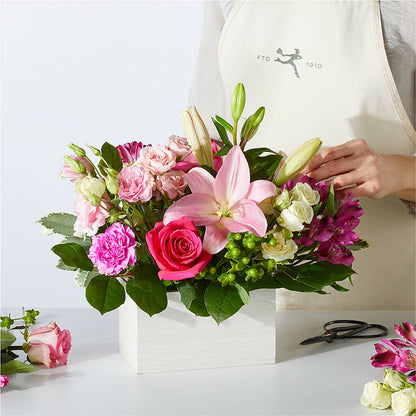 Sweetberry Box – A Florist Original –  Flowers By Vee, Tracy CA