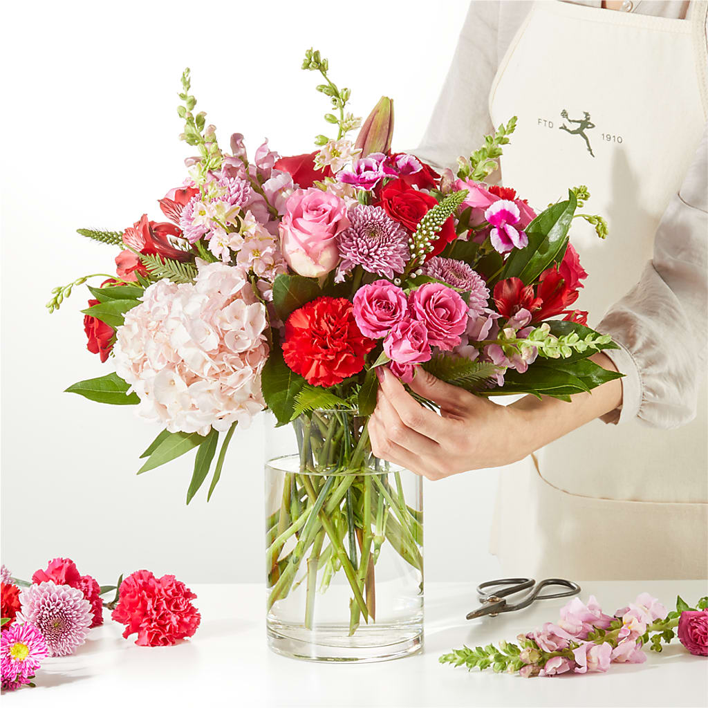 Swooning Over You - A Luxury Florist Original –  Flowers By Vee, Tracy CA