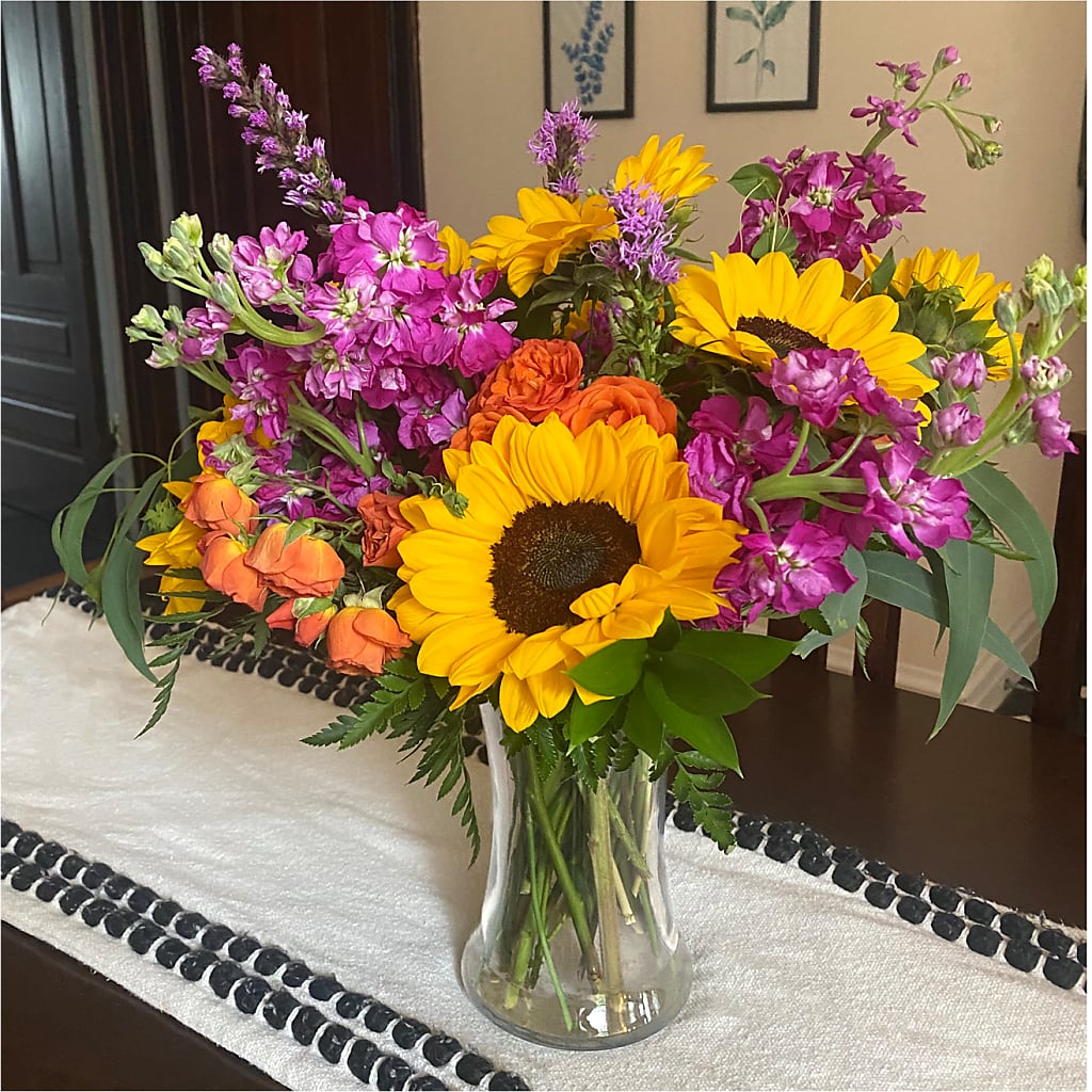 Rays of Life Bouquet –  Flowers By Vee, Tracy CA