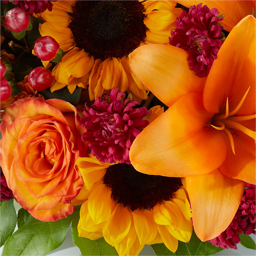 Grateful Centerpiece –  Flowers By Vee, Tracy CA