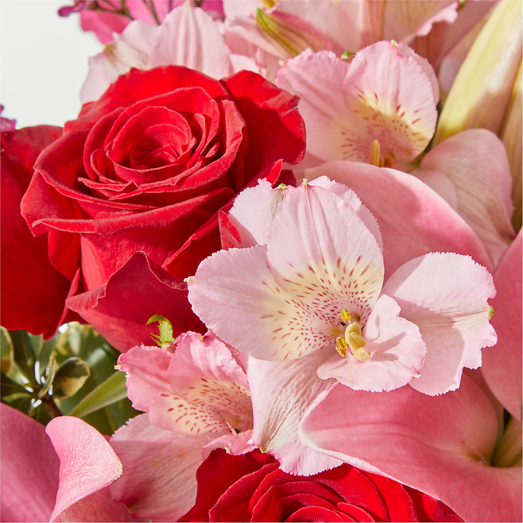 Lucky in Love Bouquet –  Flowers By Vee, Tracy CA