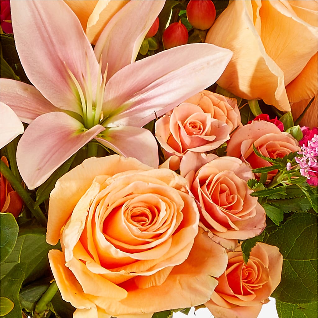 Bisous Bouquet –  Flowers By Vee, Tracy CA