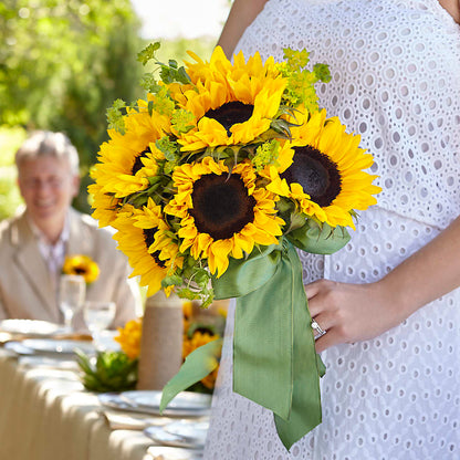 Free Spirit Bouquet –  Flowers By Vee, Tracy CA